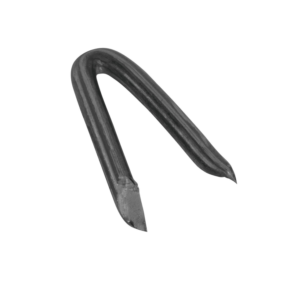 Caja con 10 kg de grapas 1-1/4" negras p/alambre de puas