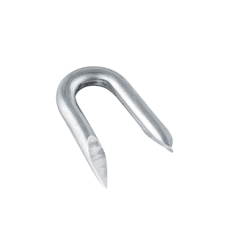 Caja con 10 kg de grapas 1" galvanizadas p/alambre de puas